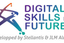 Photo de Stellantis et JLM Alumni lancent un programme de formation aux compétences numériques