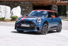Photo de MINI John Cooper Works renforce son look sportif avec de nouveaux accessoires JCW