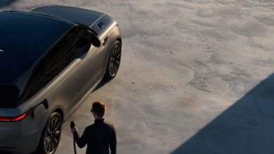Photo de Range Rover Sport : le SUV passe à l’électrique au Maroc