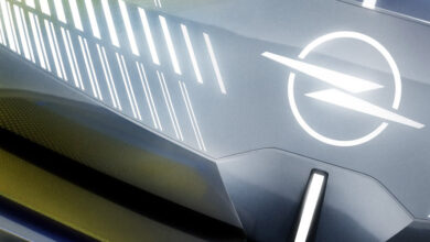 Photo de Opel STX Concept : une nouvelle vision du break dévoilée au Mondial de Paris 2026